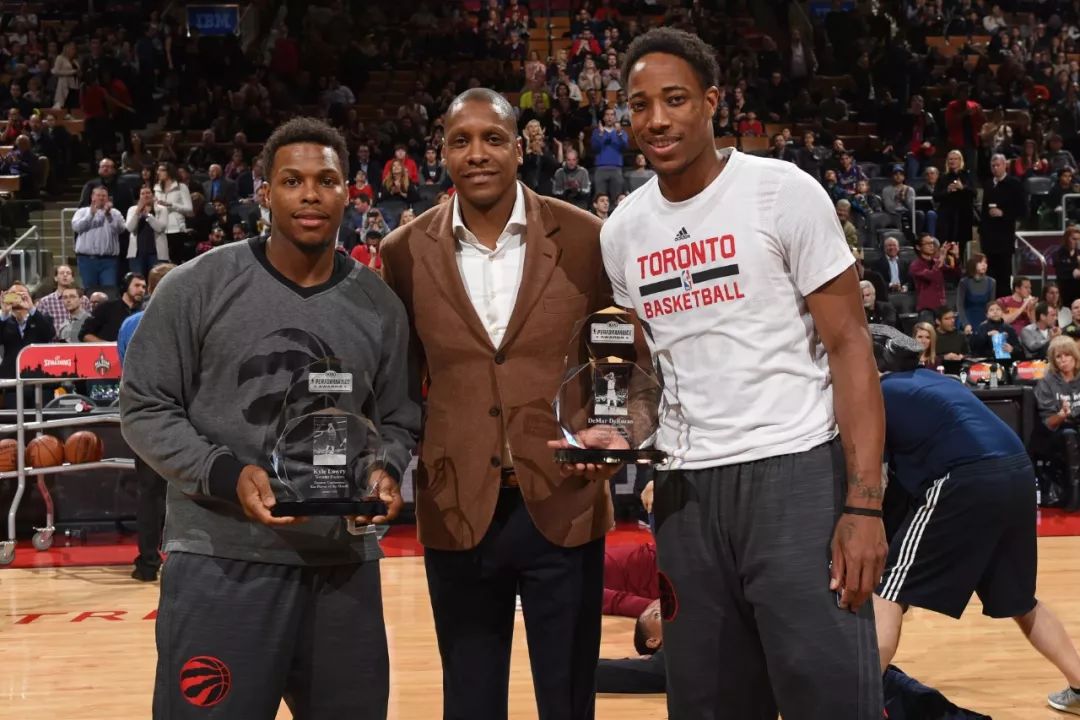 被凝成一条 被凝成一条